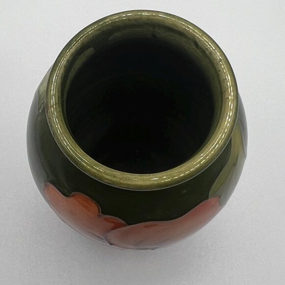 Moorcroft Hibiscus Pattern Green Vase 11cm In Height with original sticker! - Picture 4 of 5